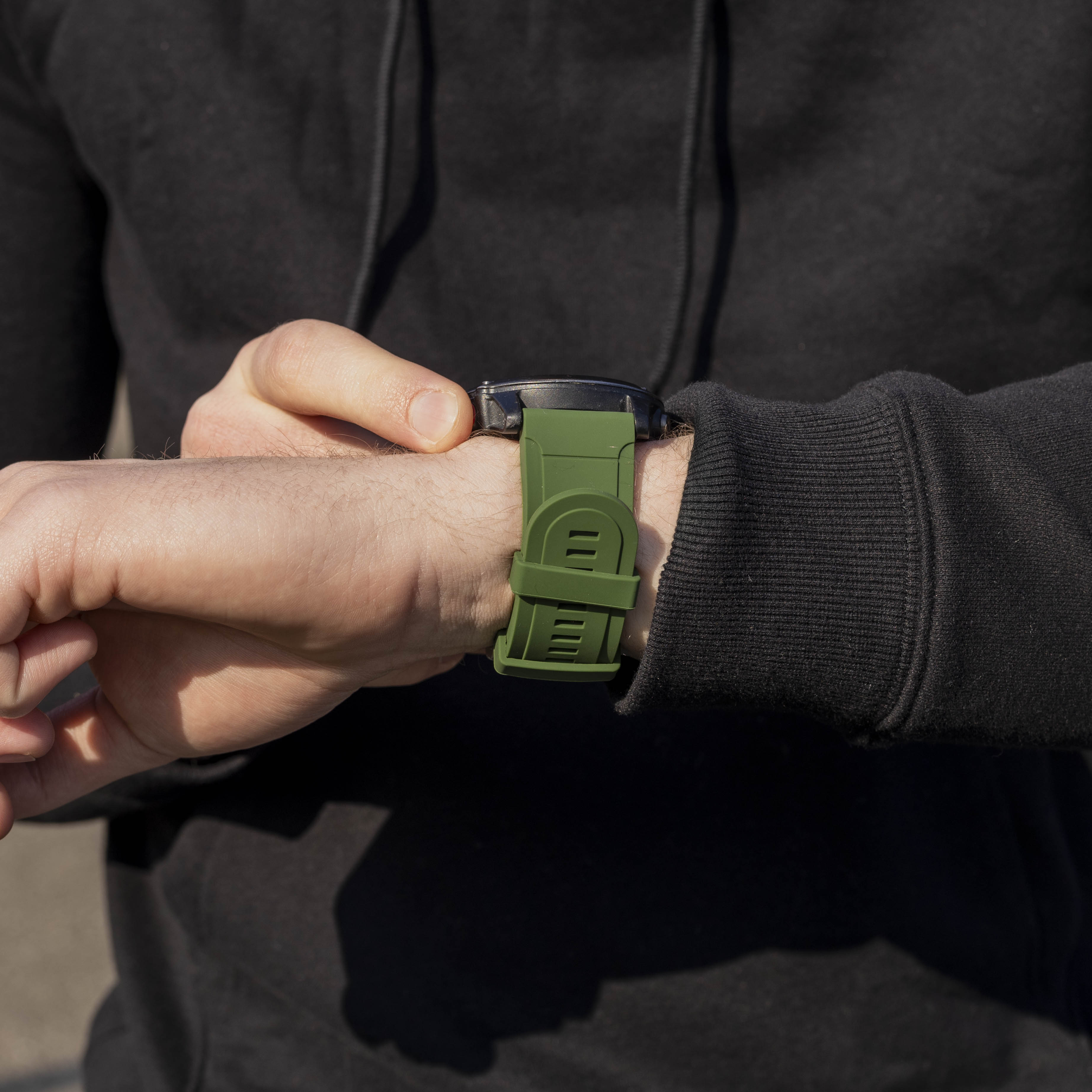 Correa silicona brillante Garmin Fenix 5x/6x (verde militar)