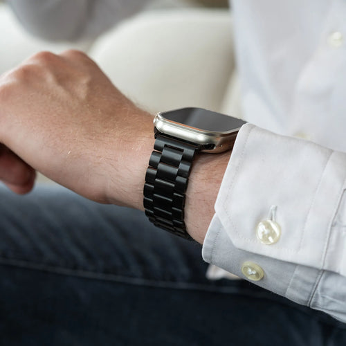 Steel Strap, dark grey, lifestyle photo