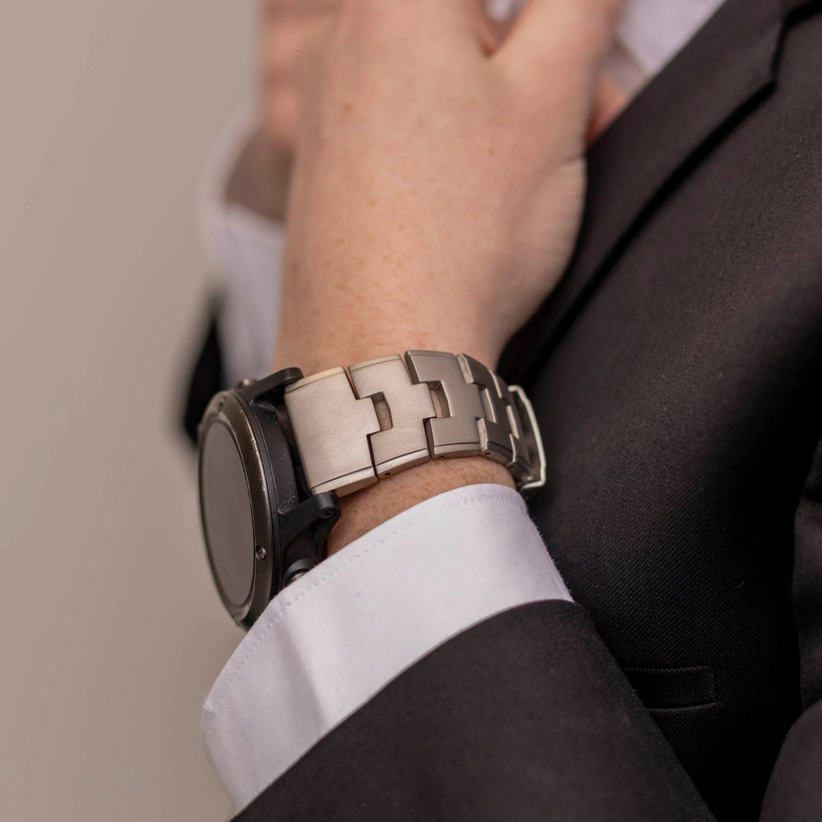 Titanium Strap, lifestyle photo
