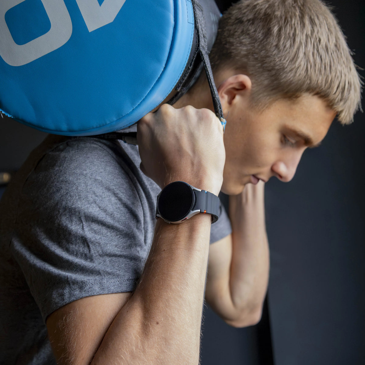 Wave Silicone Strap, graphite, lifestyle photo