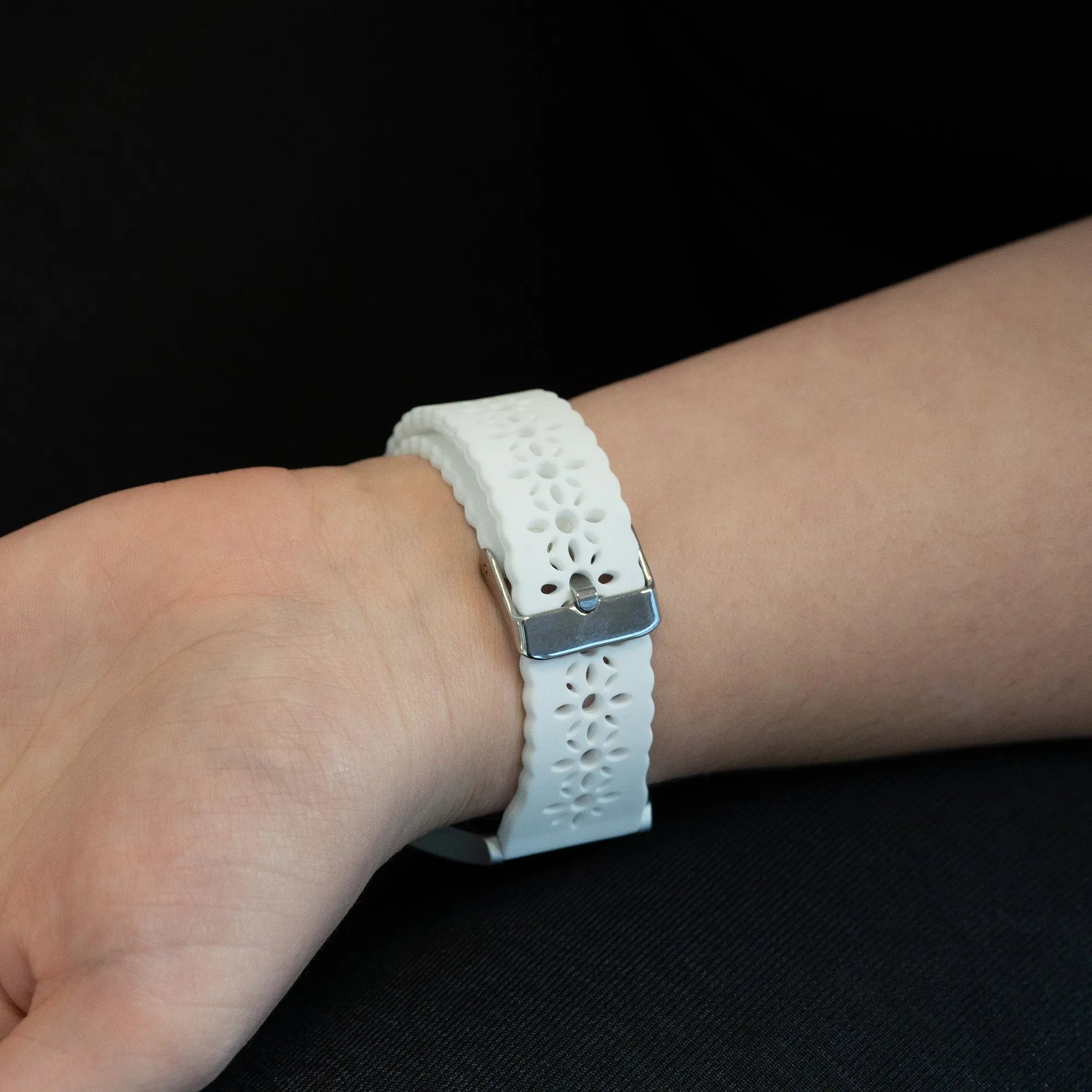 Bandz Correa silicona con estampado floral Amazfit Active 2 (blanco)