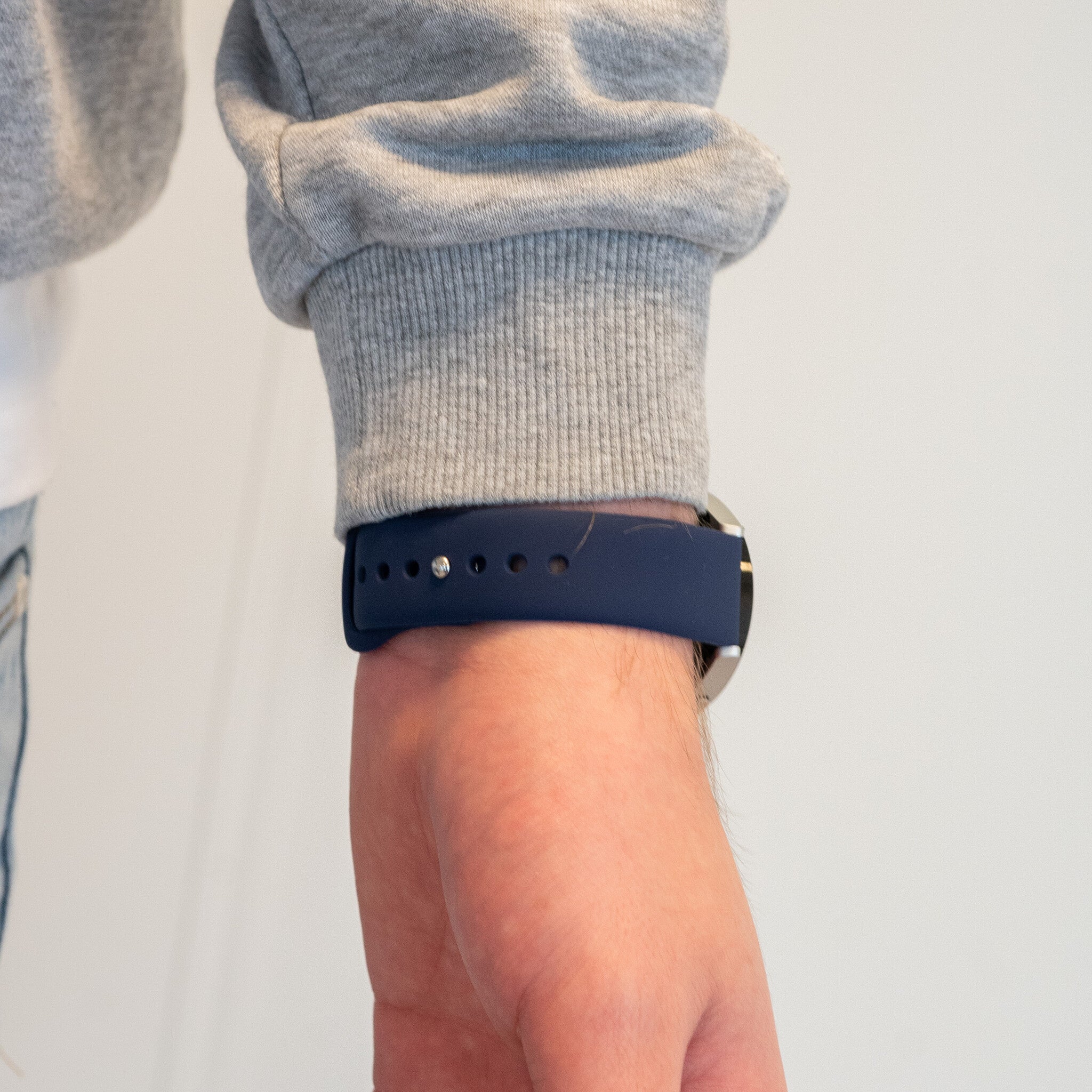 Silicone Sport Strap 'Deluxe', dark blue, lifestyle photo