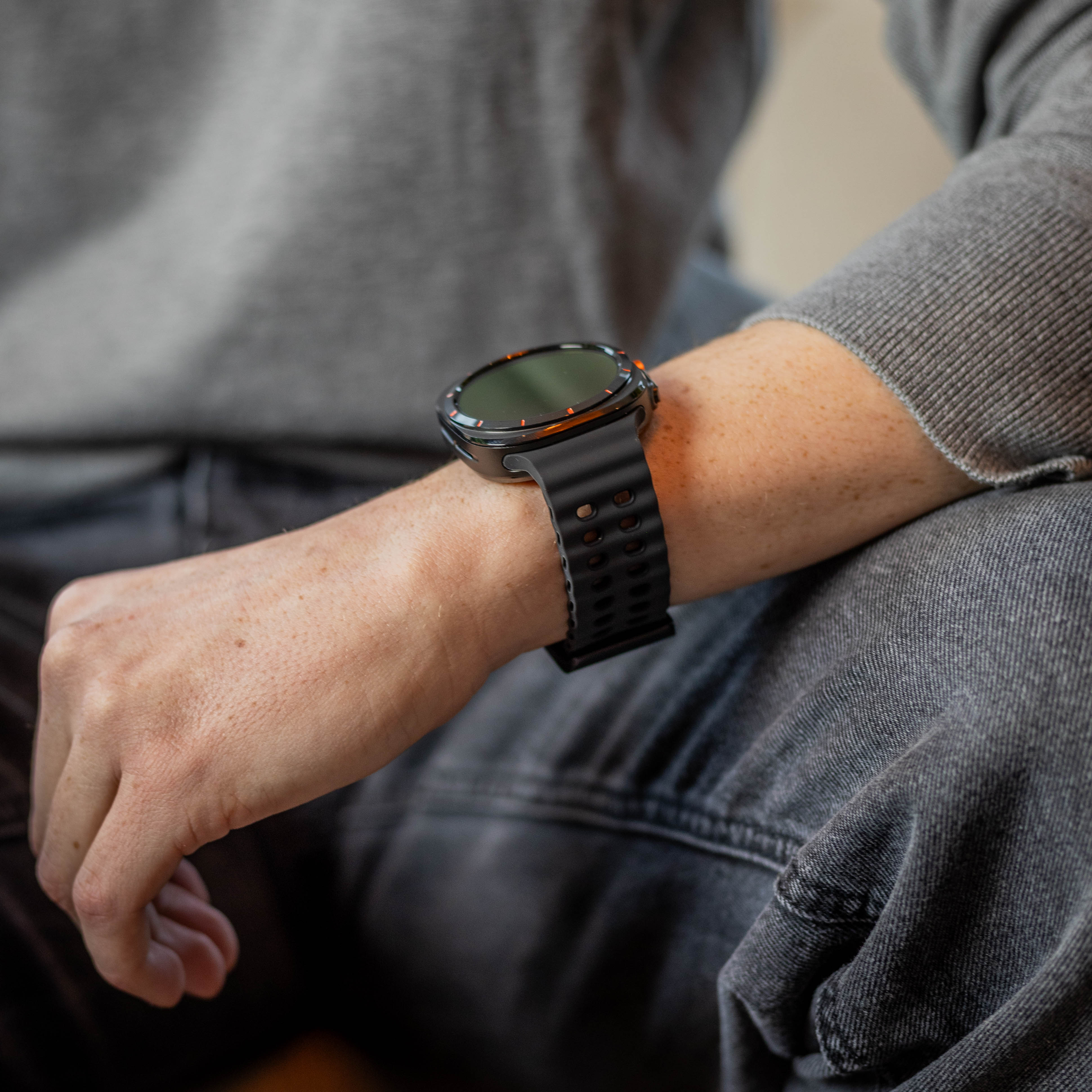 Correa silicona ondulada duo Samsung Galaxy Watch Ultra 2 (gris oscuro/negro)
