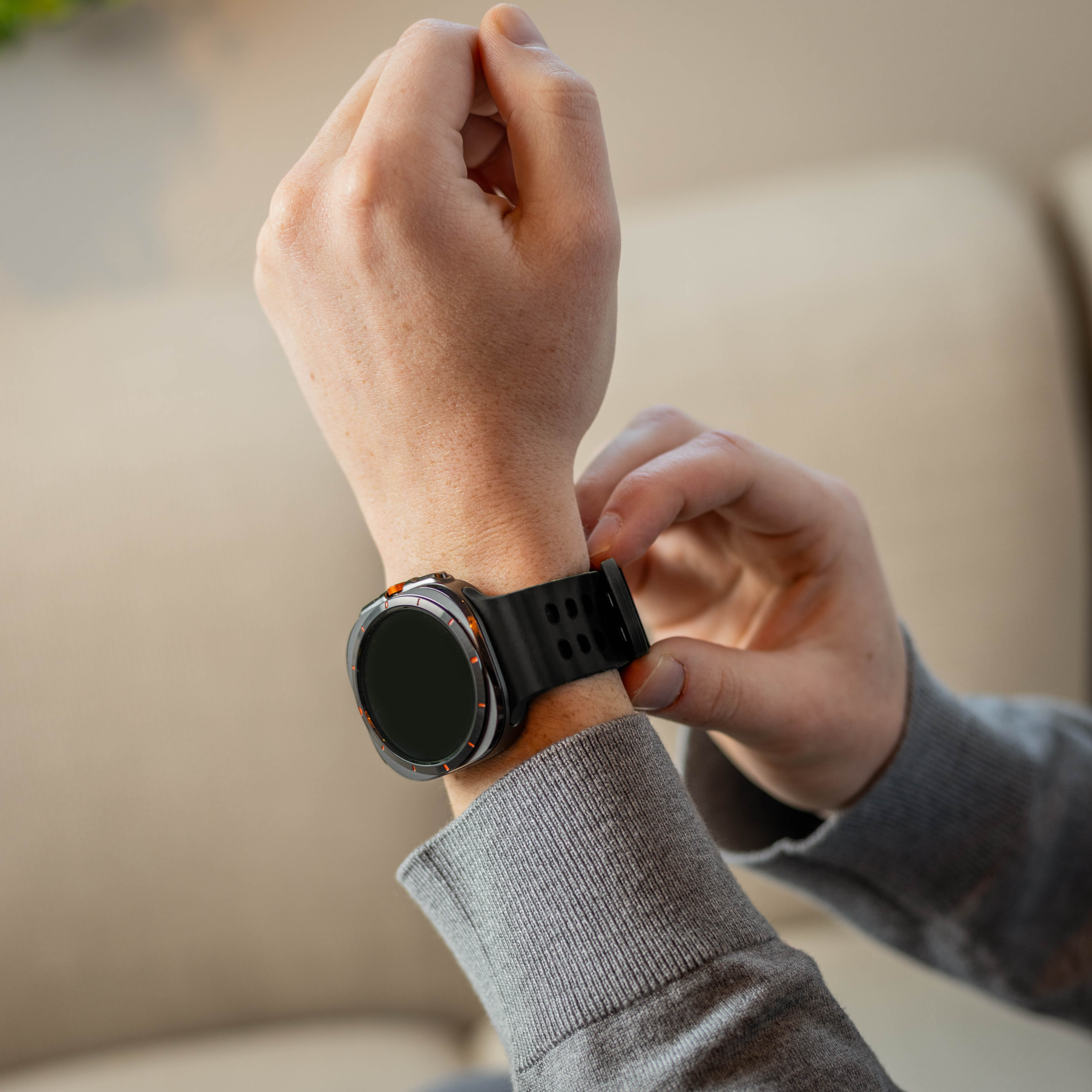 Correa silicona ondulada duo Samsung Galaxy Watch Ultra 2 (gris oscuro/negro)