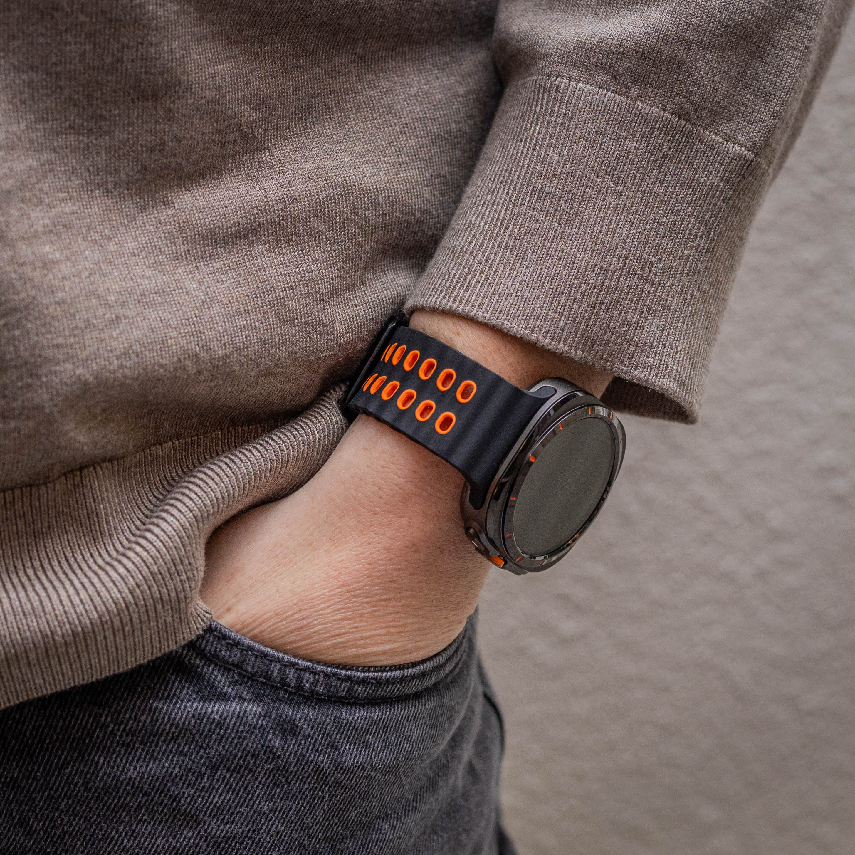 Samsung Galaxy Watch Ultra 2 Wave Silicone Strap Duo (Black/Orange)