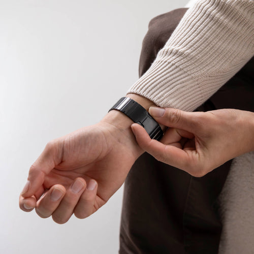 Luxurious Metal Strap, black, lifestyle photo