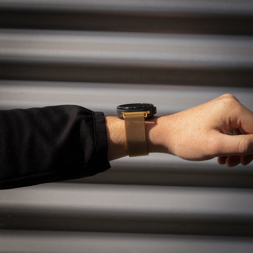 Milanese Strap, gold, lifestyle photo