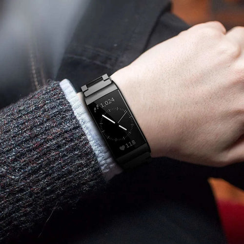fitbit-charge-4-stahl-band-schwarz-4