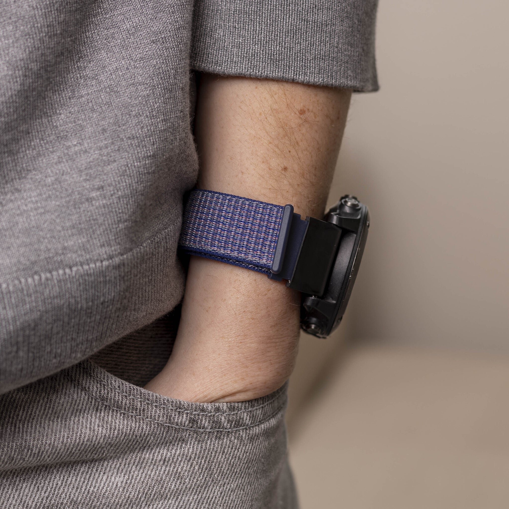 Garmin Quatix 8 Pro - 47mm Nylon Strap (Blue)