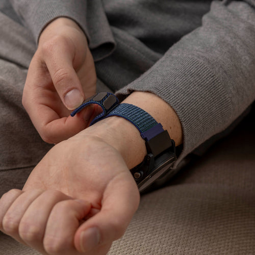 Garmin Quatix 3 / 6x / 7x Solar Buckled Nylon Strap (Blue)