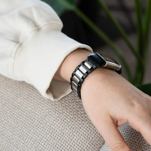 Steel Strap, black/silver, lifestyle photo