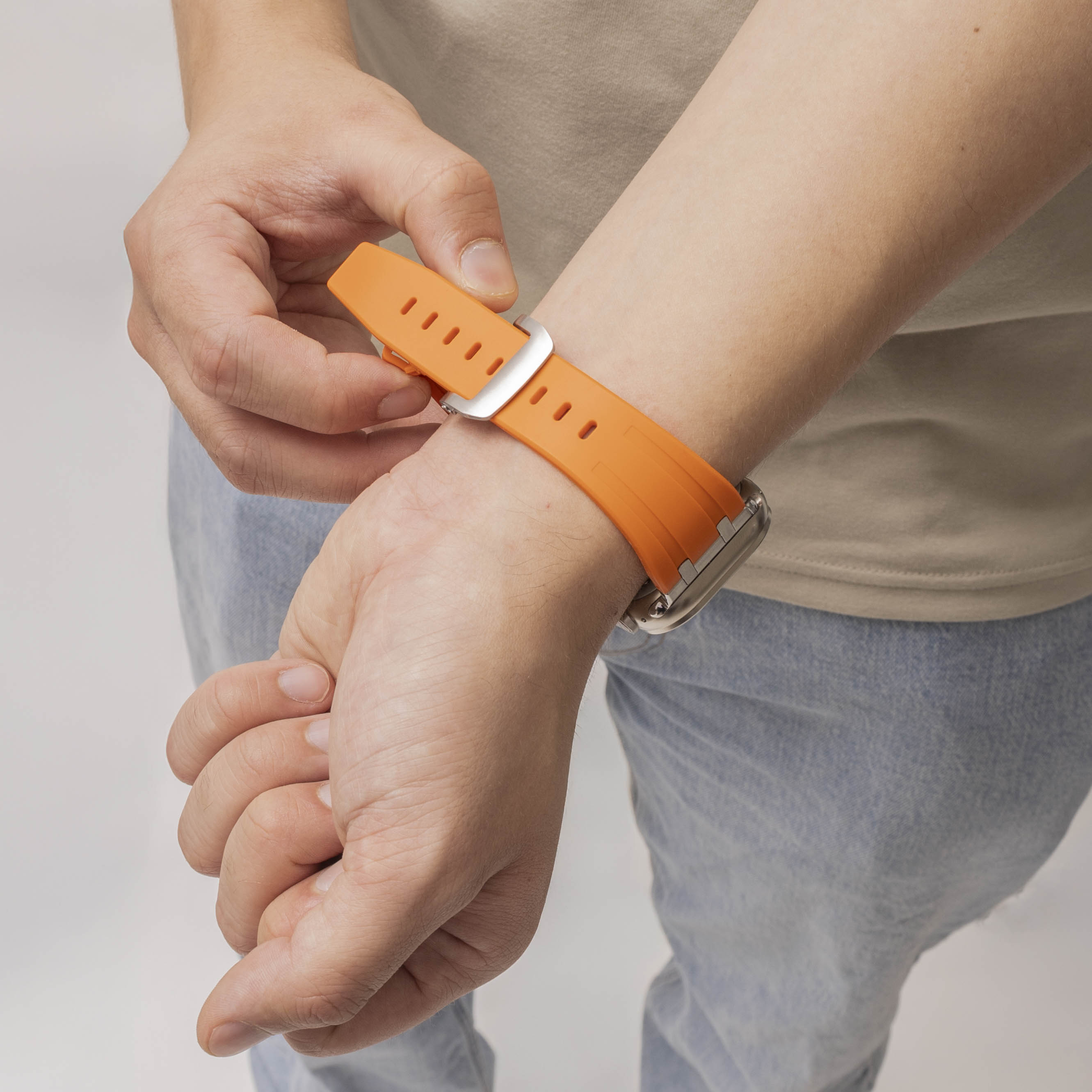 Bandz Correa silicona 'Luxe Liquid' Apple Watch Ultra (naranja/plata)