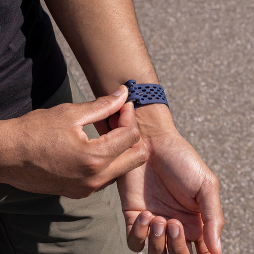 Silicone Air Strap, dark blue, lifestyle photo
