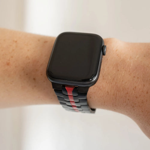 Steel Iron Strap, black/red, lifestyle photo