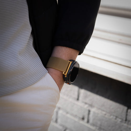 Milanese Strap, gold, lifestyle photo