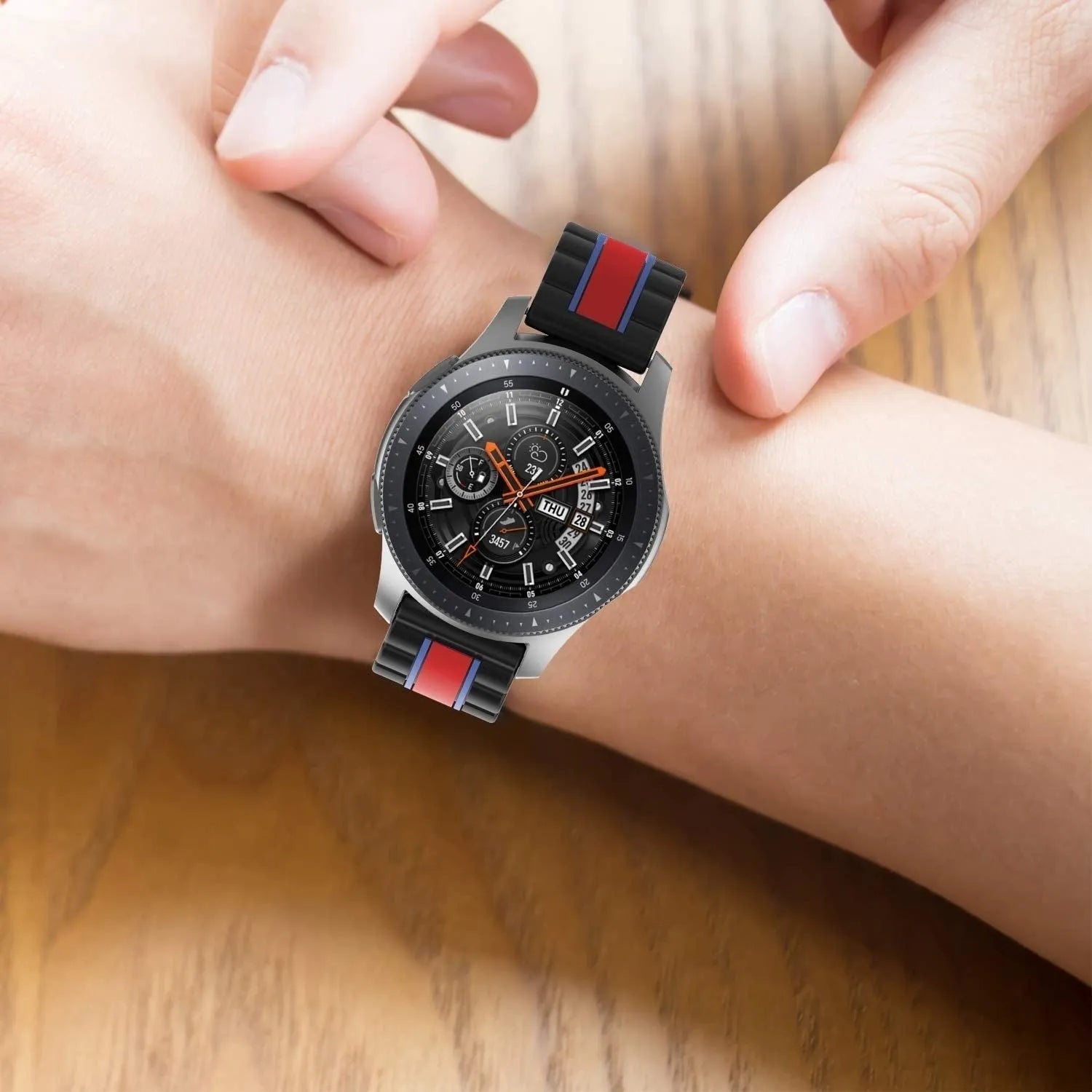 polar-grit-x-silicone-band-met-streep-zwar