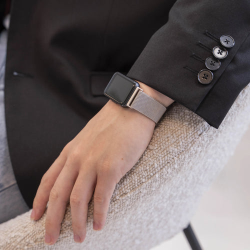 Milanese Strap, starlight, lifestyle photo
