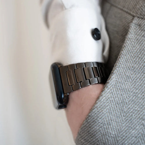 Luxury Titanium Strap, graphite, lifestyle photo
