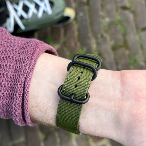 Bracelet nylon con hebilla Fossil Gen 4 Explorist HR (verde)