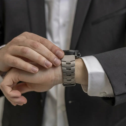 Garmin Quatix 5 / 6 / 7 Titanium Strap (Titanium)