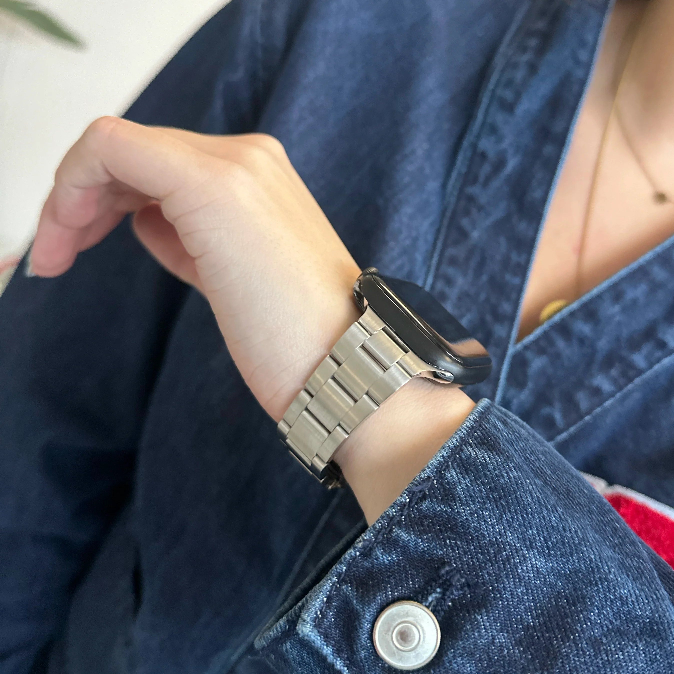 xoxo Wildhearts Apple Watch Slender Steel Strap (Silver)