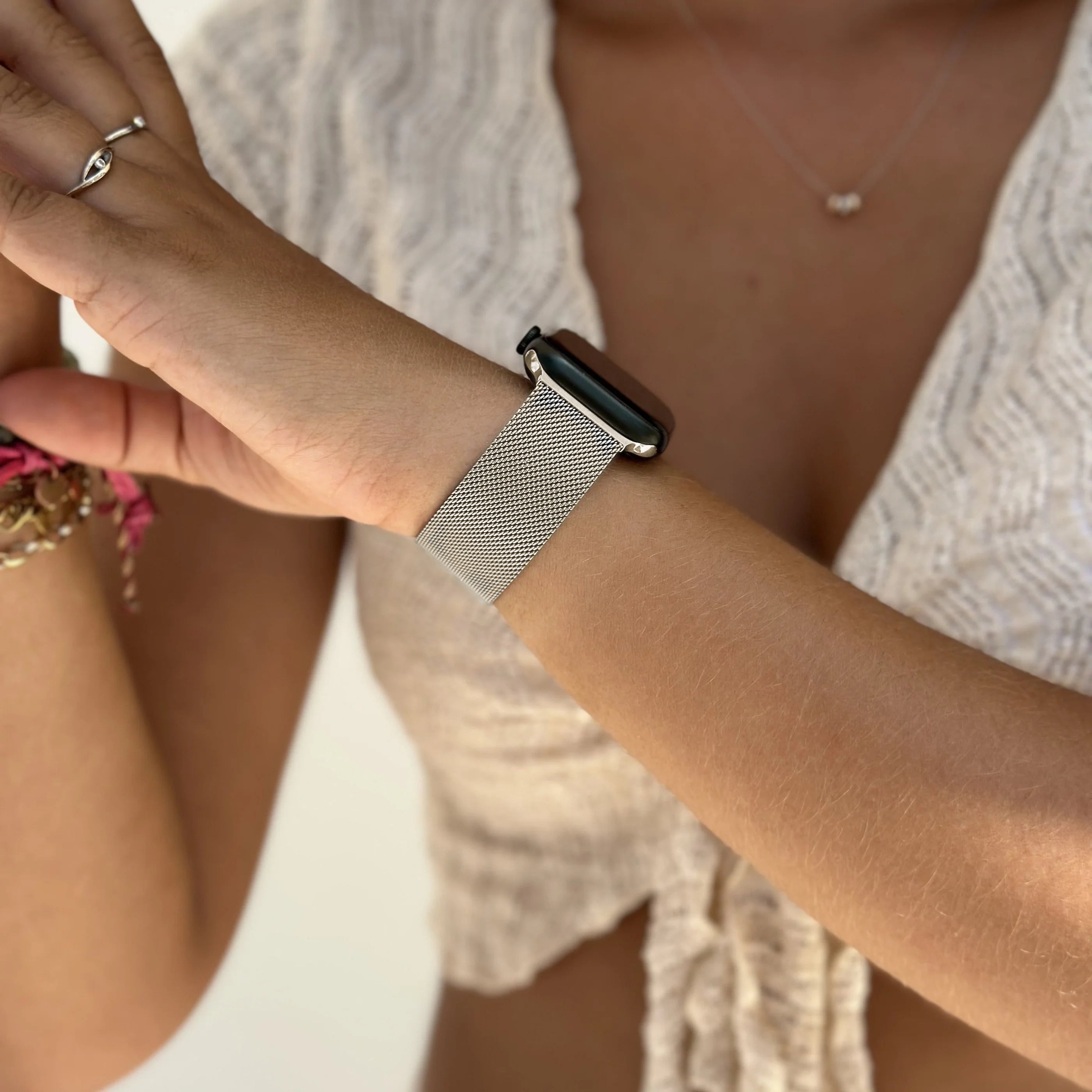 Correa milanesa xoxo Wildhearts Apple Watch (blanco estrella)