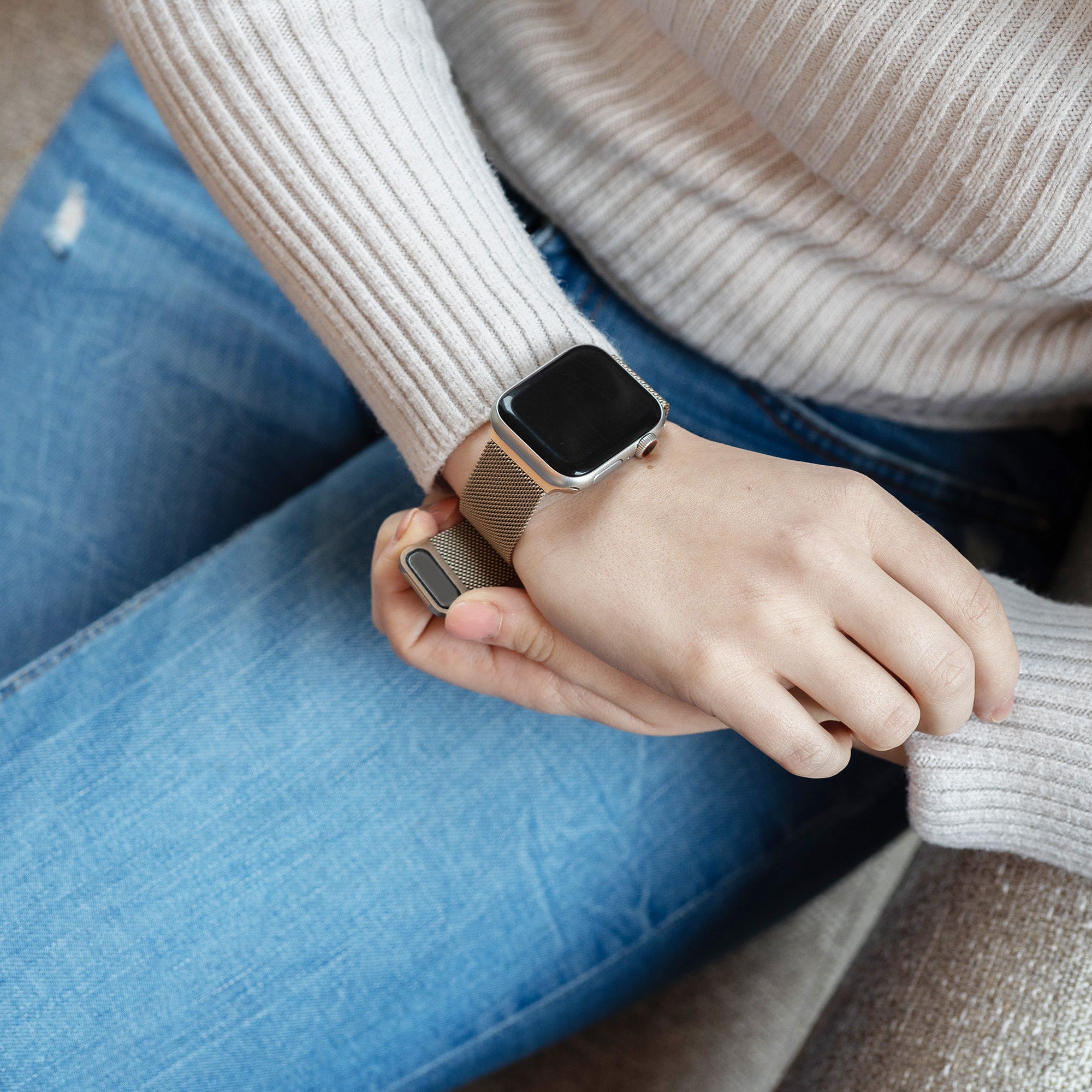 Apple Watch Ultra Milanese Strap (Champagne)