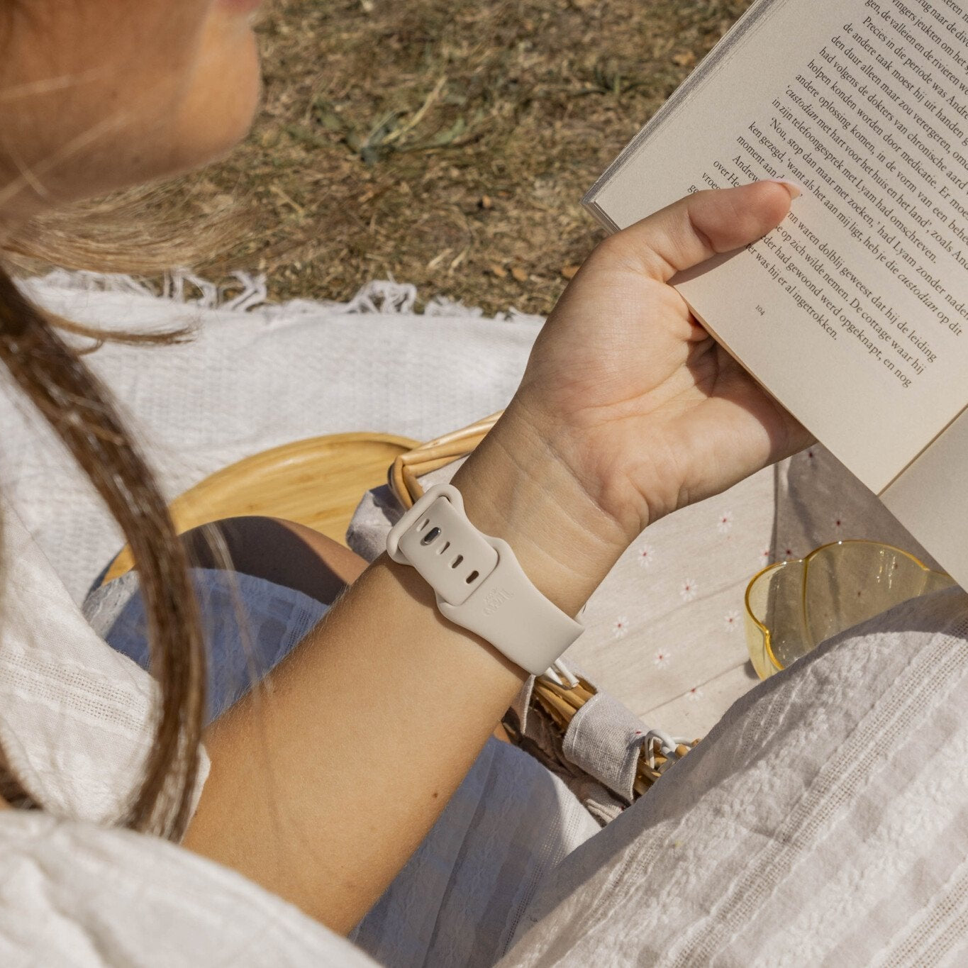 xoxo Wildhearts Apple Watch Silicone Strap (Starlight)