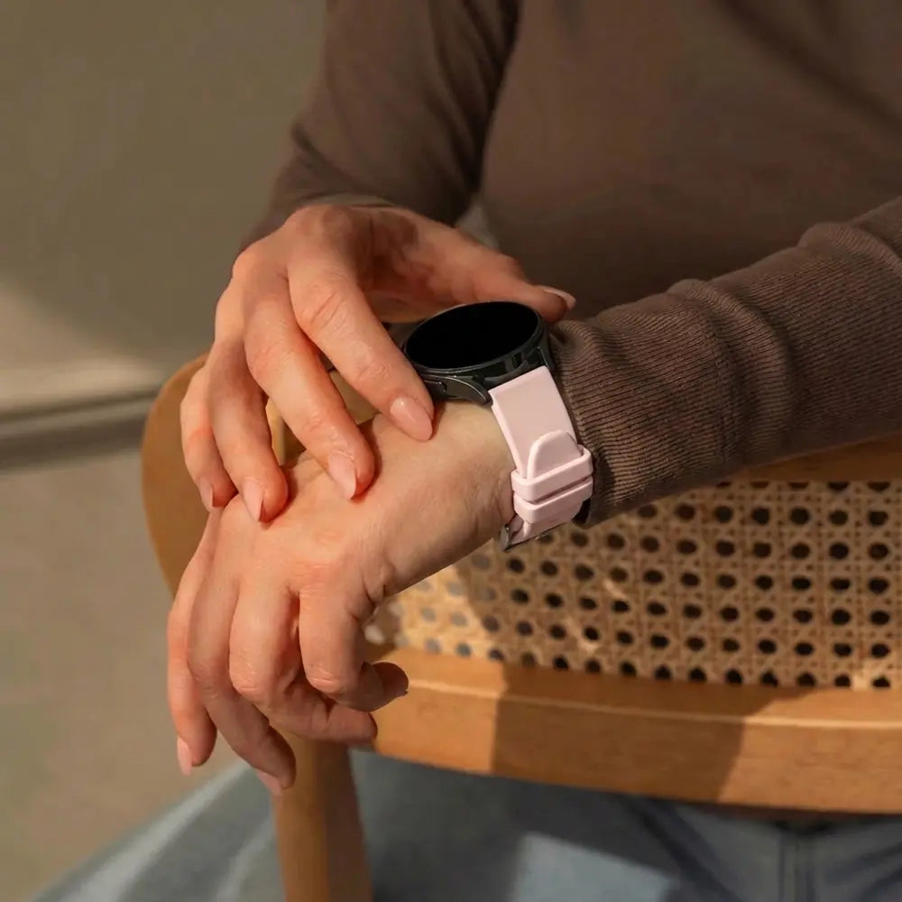 Bandz Garmin Vivomove 3s Silicone Strap 'Classic' (Light Pink)