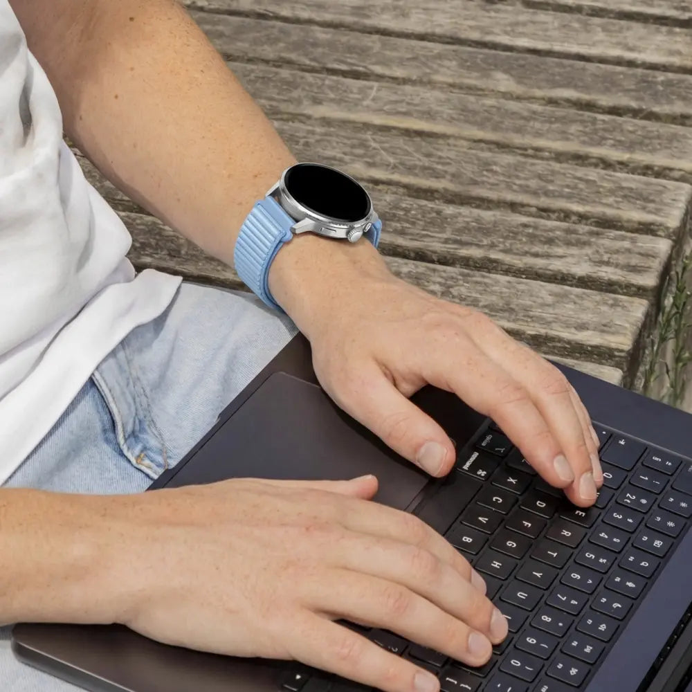 Bandz Garmin Venu 4 - 41mm nylon band 'Wave' (lichtblauw)