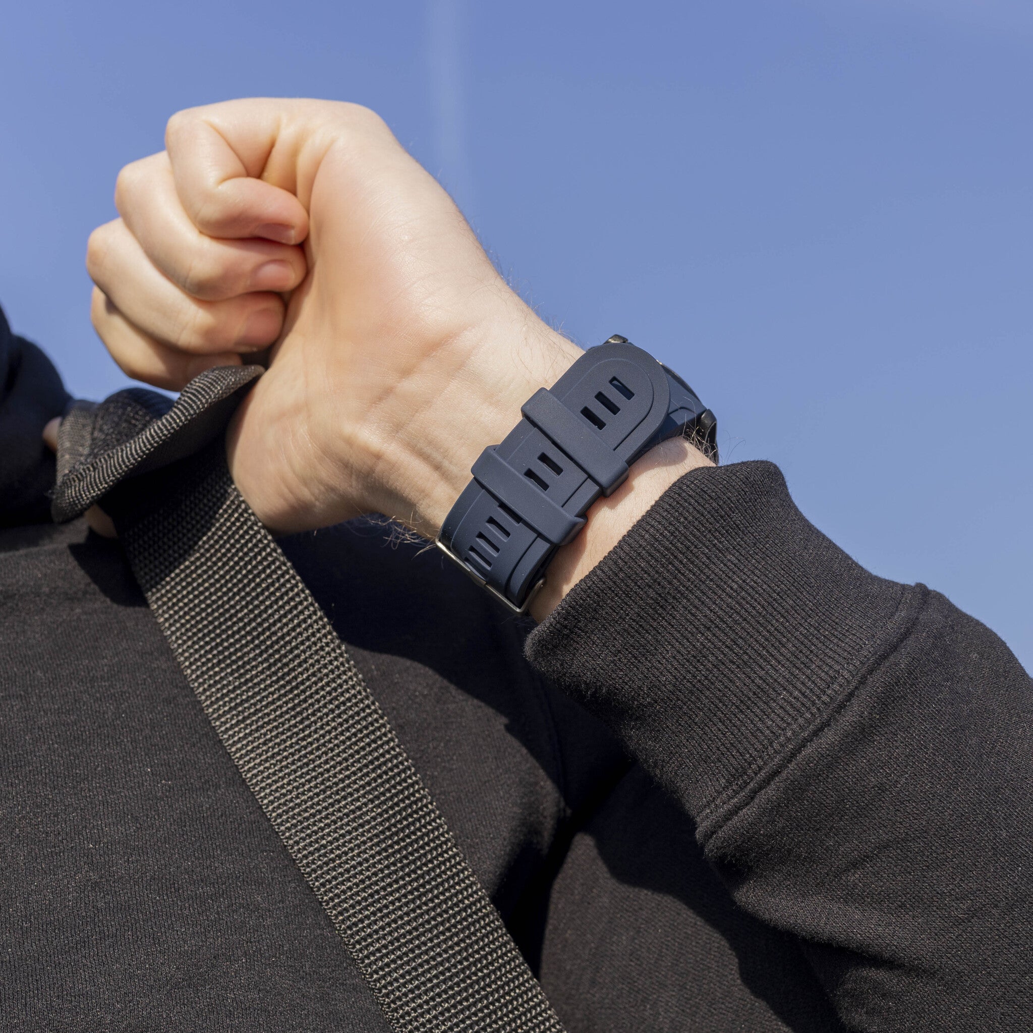 Garmin Fenix 7x Glossy Silicone Strap (Dark Blue)