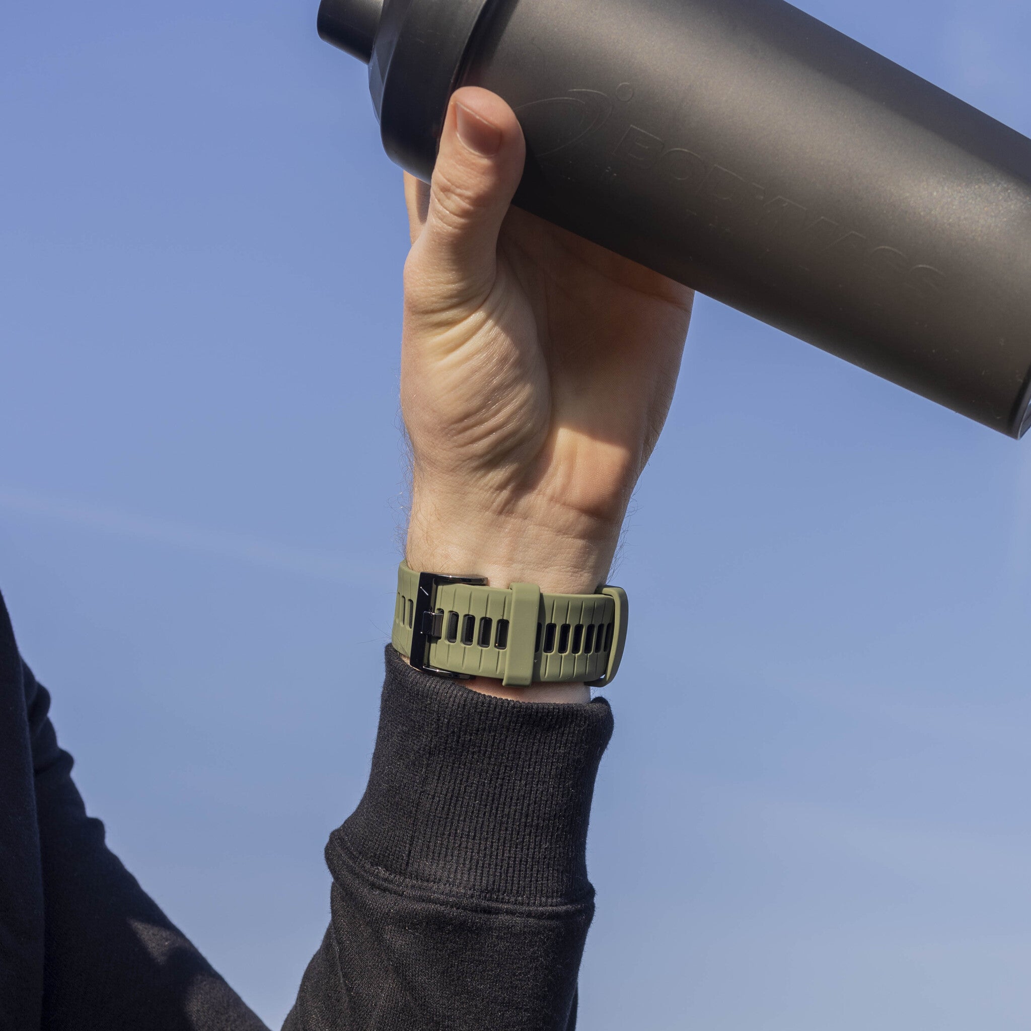 Correa deportiva con hebilla Garmin Quatix 8 - 51mm (verde oliva/negro)