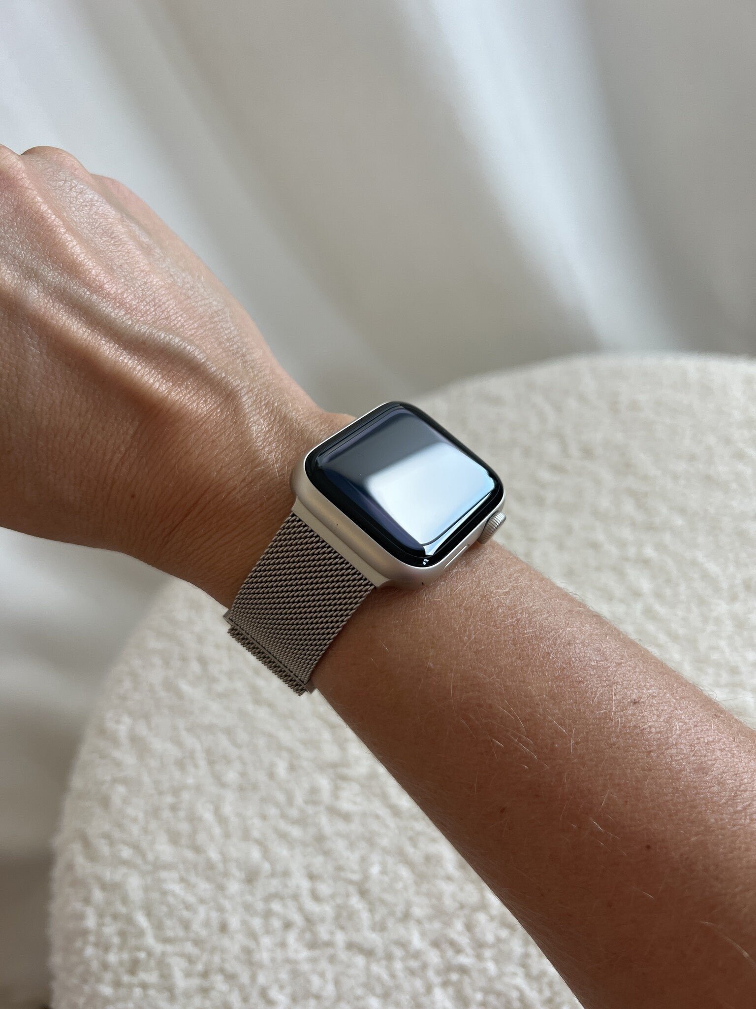 Correa milanesa xoxo Wildhearts Apple Watch (blanco estrella)