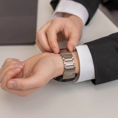 Garmin Epix Pro (Gen 2) 51mm Magnetic Titanium Strap (Silver)