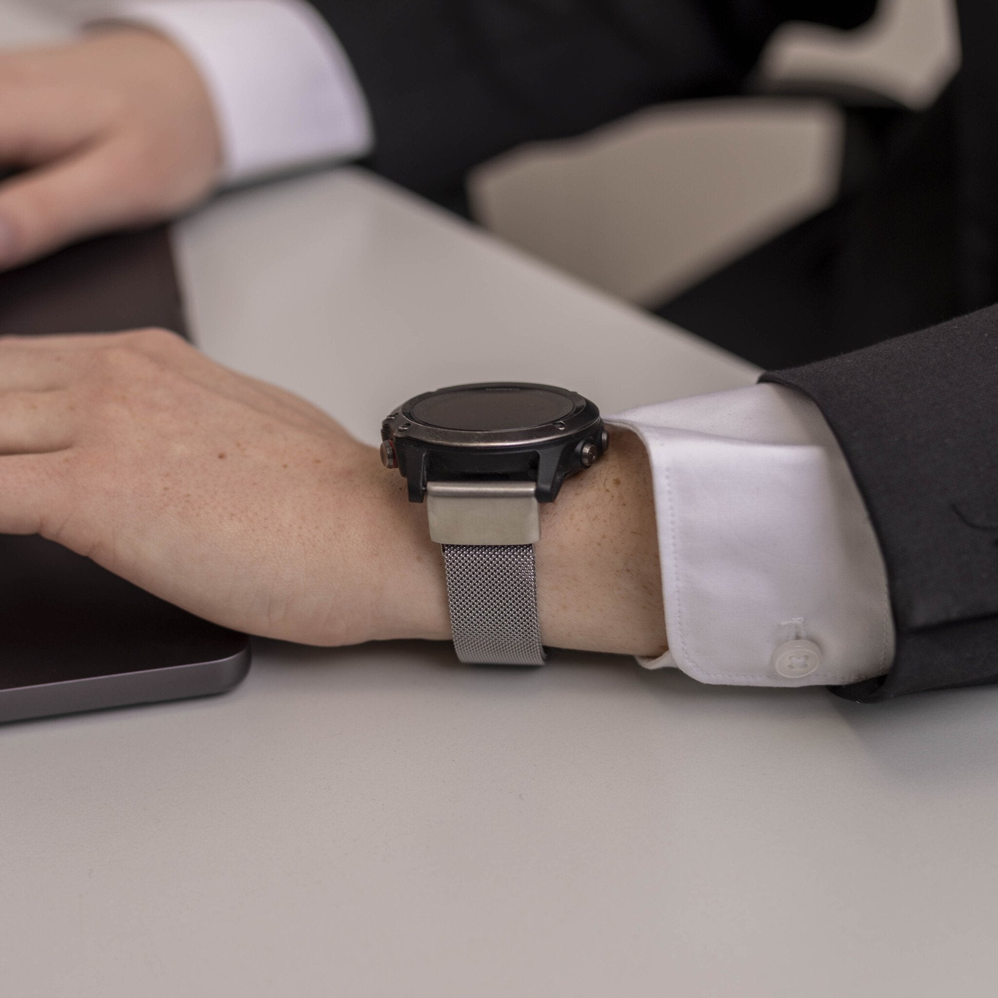 Garmin Approach S70 - 47mm Milanese Strap (Silver)