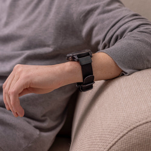 Correa nylon con hebilla Garmin Fenix 8 - 51mm (negro)