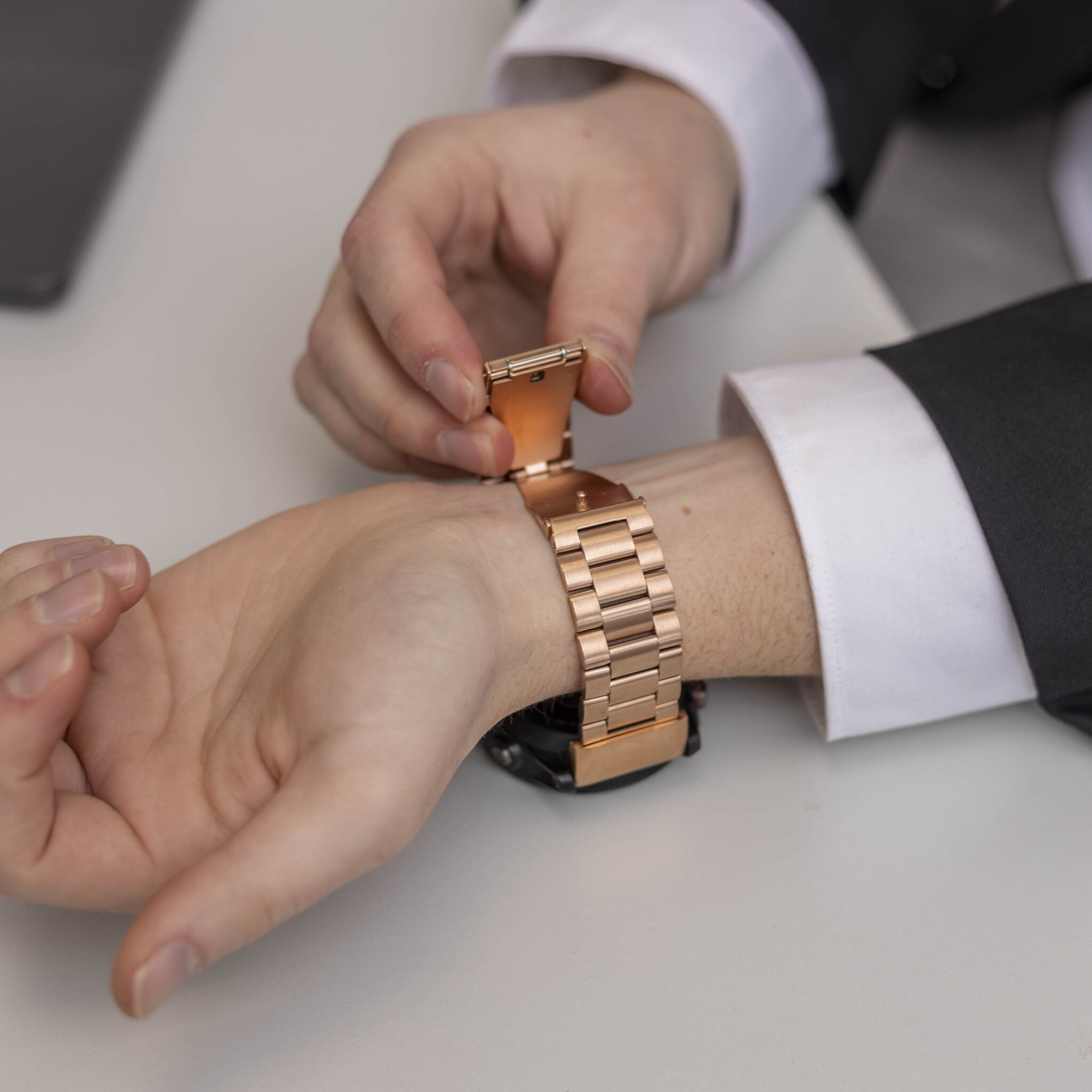 Garmin Instinct 2 Steel Strap (Rose Gold)