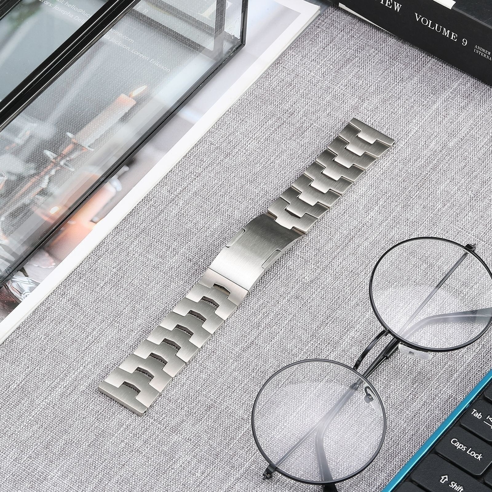 Suunto Vertical Titanium Grain Strap (Flat Buckle) (Silver)